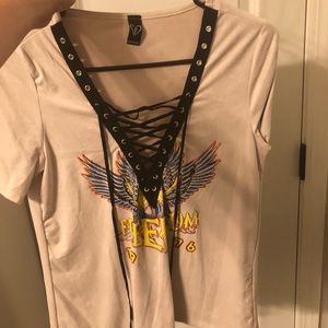 Freedom lace rock tee